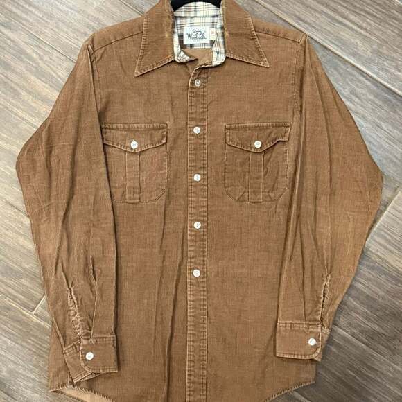 Woolrich Other - Woolrich Corduroy Button Up Shirt